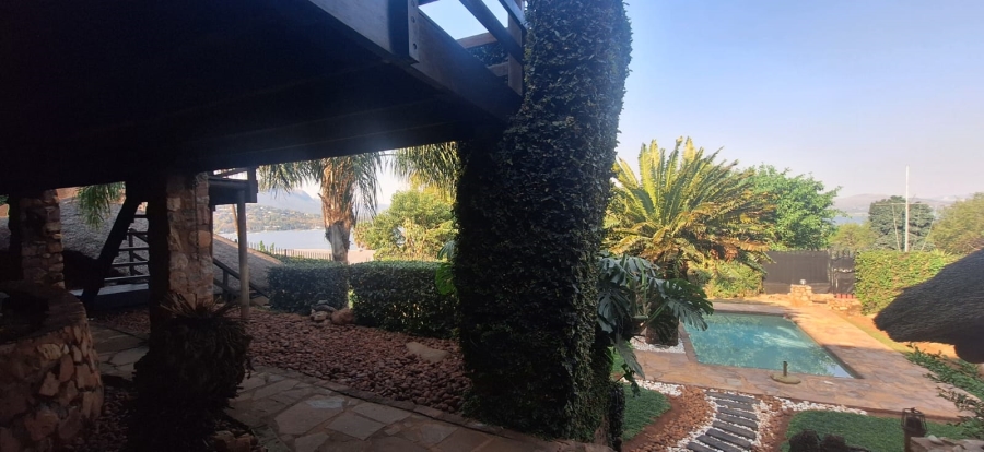 3 Bedroom Property for Sale in Kosmos North West